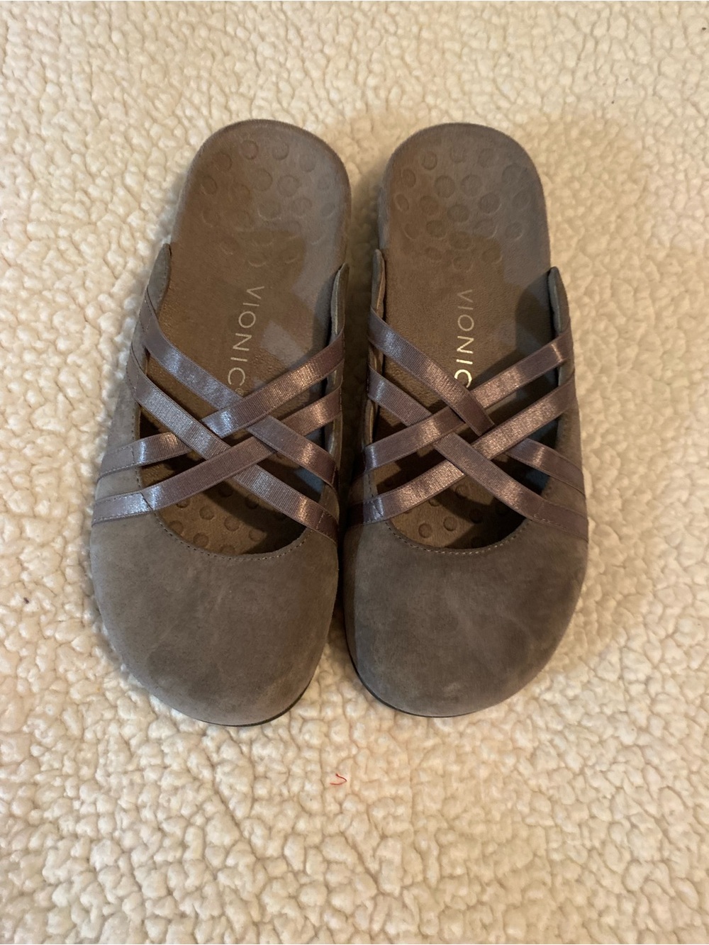 Vionic Women's Gray Suede Crisscross Slide Mules
